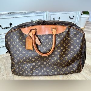 ‼️SOLD‼️ Authentic LOUIS VUITTON Alize 3 Poches Monogram Suitcase Travel Bag